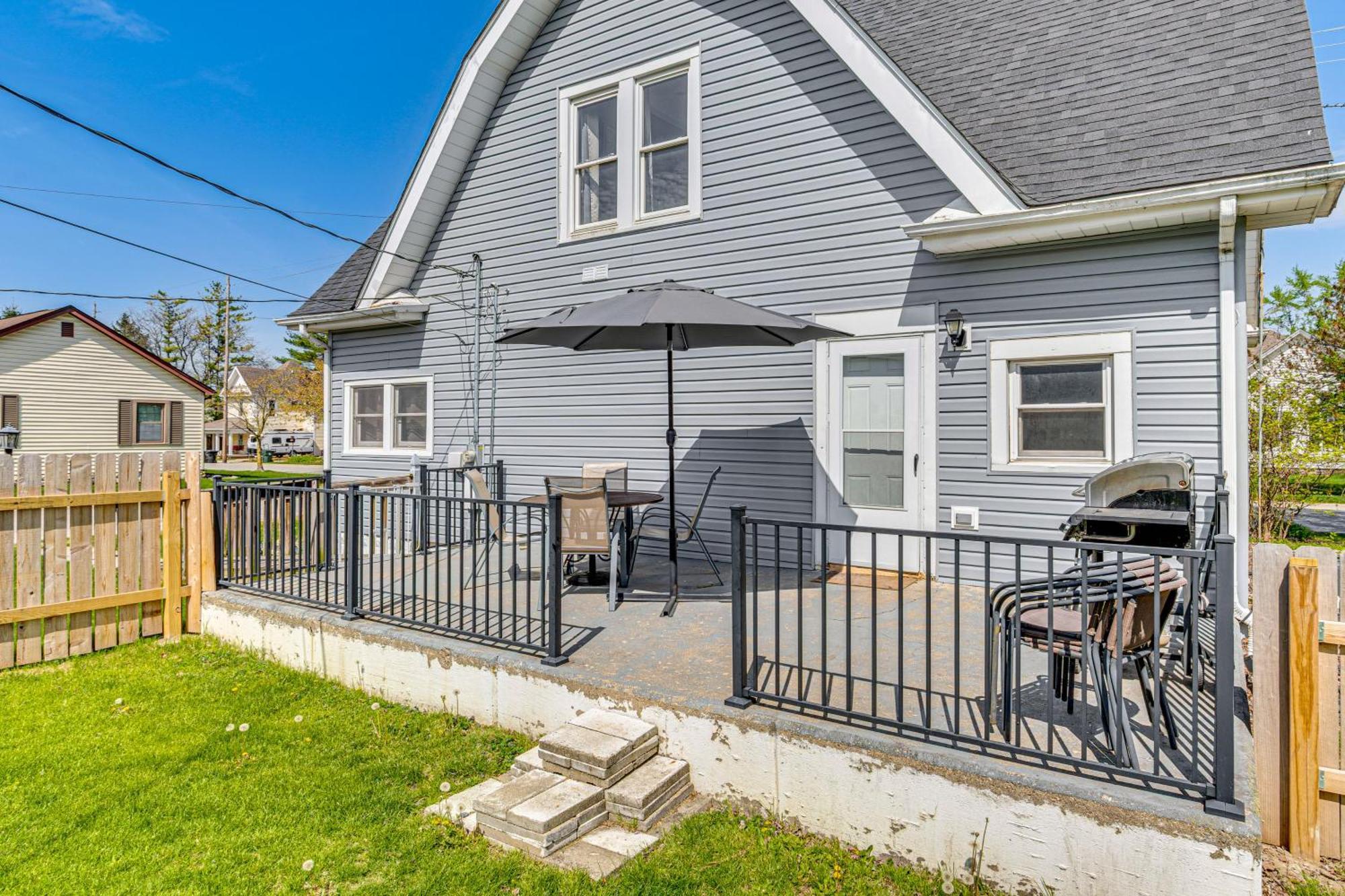 The Junction Victorian Home In Quaint Fortville! 외부 사진